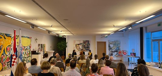 U Sveučilišnoj galeriji svečano predstavljen umjetnički roman „Usnuti u mozaiku“ Raffaele Zenoni